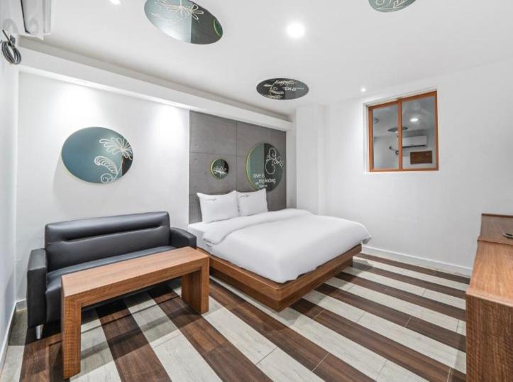 Ou Hotel Тэгу Экстерьер фото